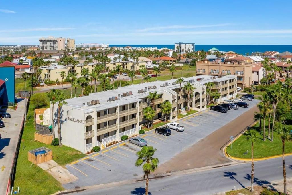 2 Bed 2 Bath Condo By Beach With Resort Pool South Padre Island Exteriör bild