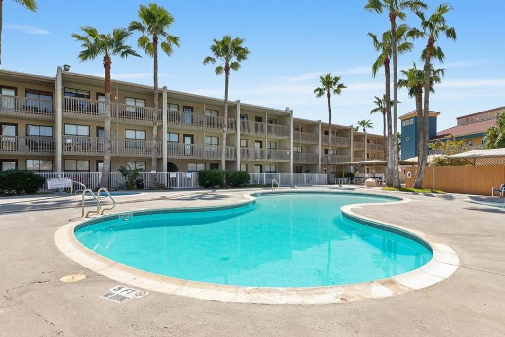2 Bed 2 Bath Condo By Beach With Resort Pool South Padre Island Exteriör bild