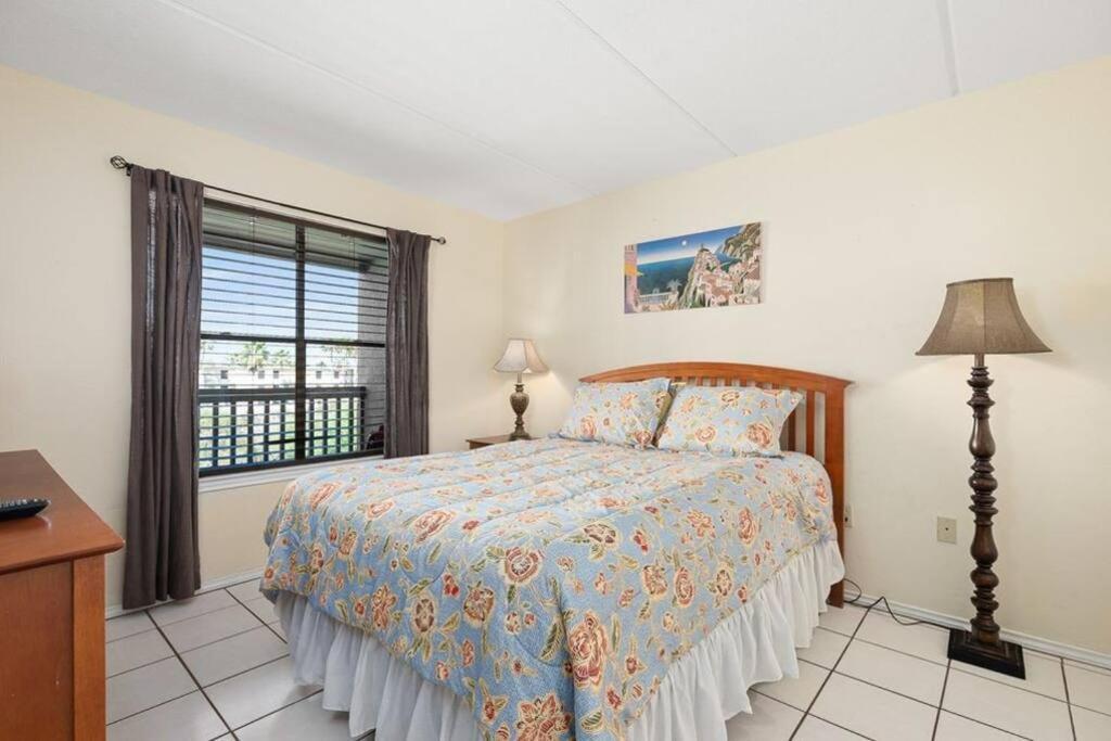 2 Bed 2 Bath Condo By Beach With Resort Pool South Padre Island Exteriör bild