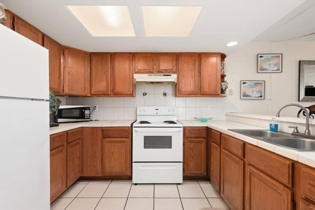 2 Bed 2 Bath Condo By Beach With Resort Pool South Padre Island Exteriör bild